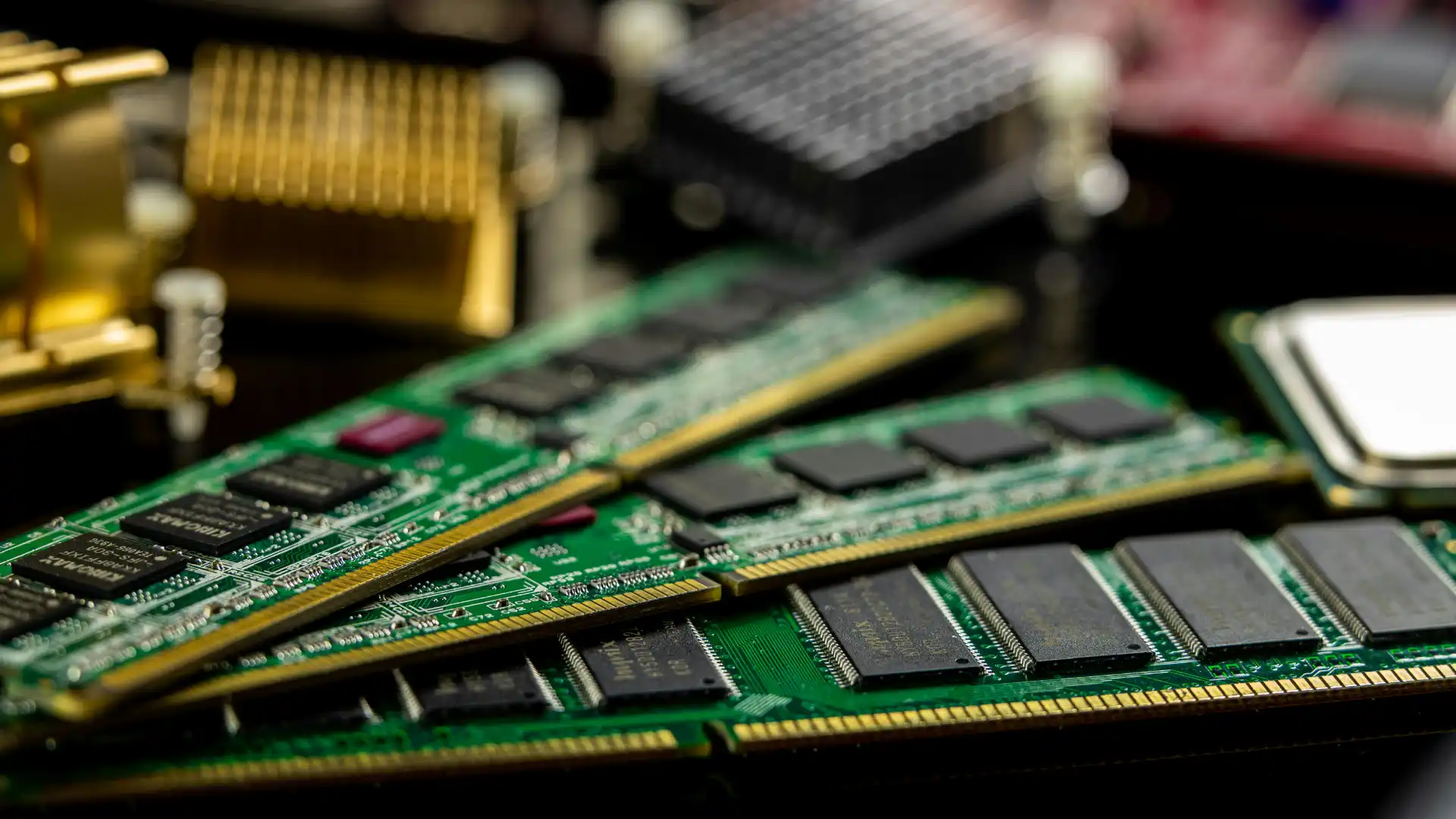 From Data Centers to Desktops: The 2026 RAM Memory Price Explosion